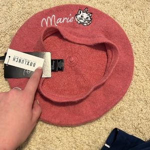 Box Lunch Disney Aristocats Marie Beret